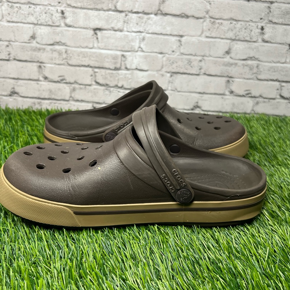 Crocs CROCBAND Clog BROWN/w Tan Sole Stripe Sz Men 6 Women 8 CLASSY & COMFY! - Picture 9 of 9